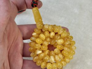 كهرم طبيعي (ذروي)