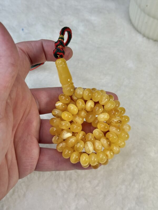 كهرم طبيعي (ذروي)