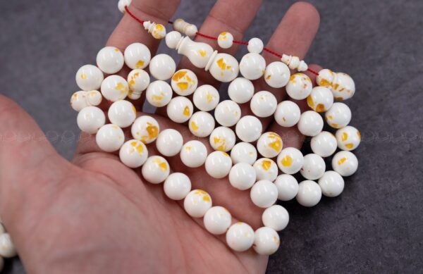 مستكة مع بودره كهرم