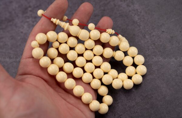 دومنة 12 مل صب جديد (كريمي فاتح)