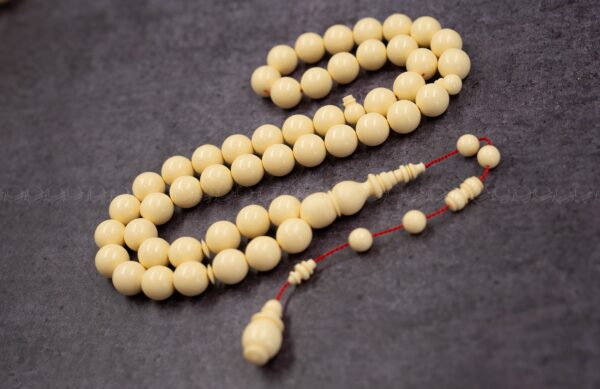 دومنة 12 مل صب جديد (كريمي فاتح)