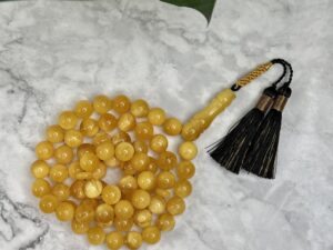 كهرم طبيعي قديم