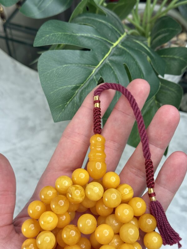 كهرم طبيعي قديم حجم راهي