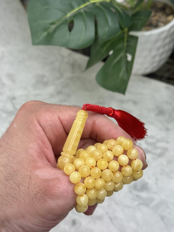 كهرم طبيعي معجن 99 خرزه