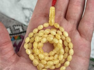 كهرم طبيعي قصة زيتونية 99 خرزه