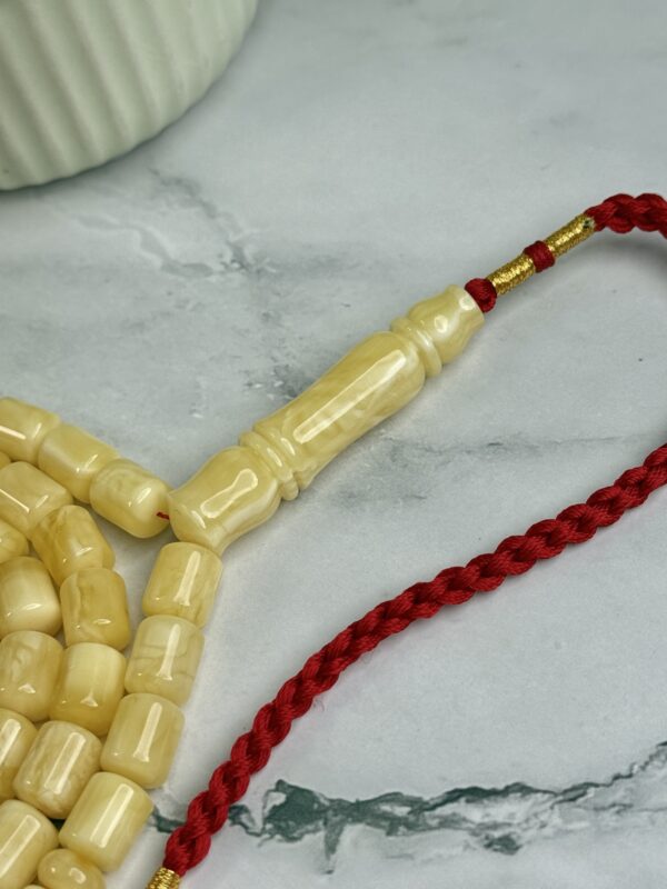 كهرم طبيعي صندوقي