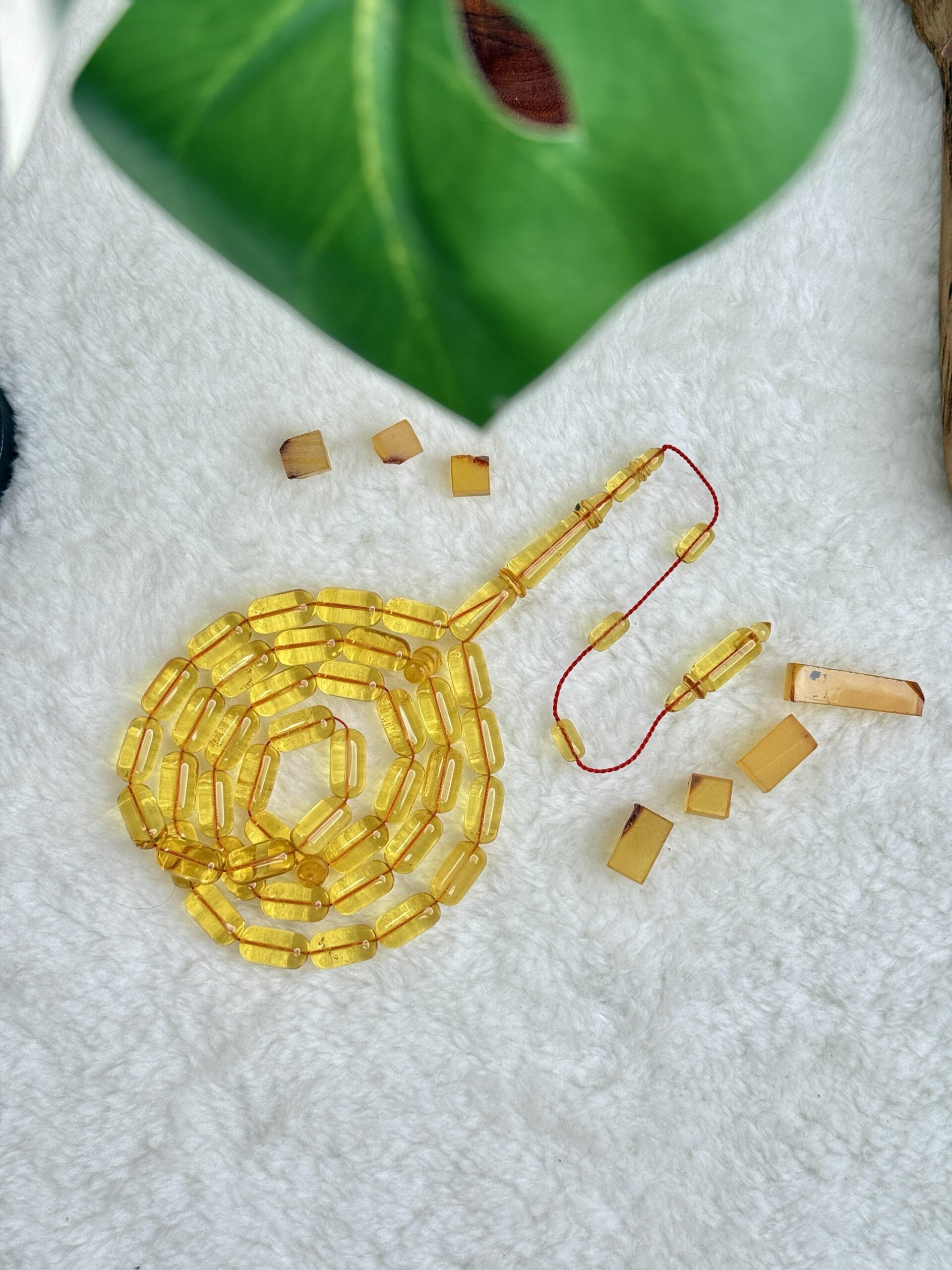 كهرم شفاف حجر واحد