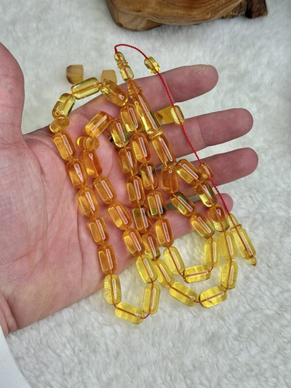 كهرم شفاف حجر واحد