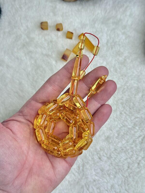 كهرم شفاف حجر واحد