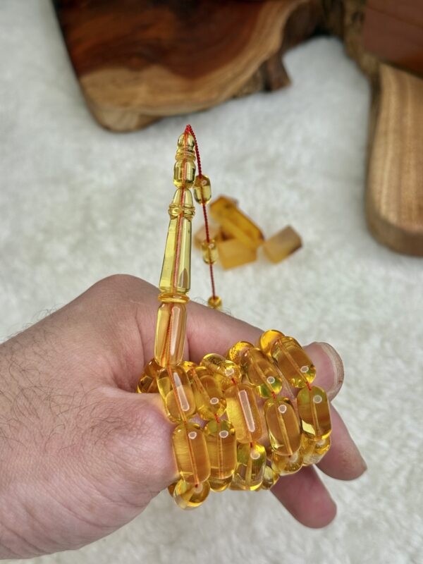 كهرم شفاف حجر واحد