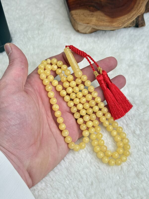 كهرم طبيعي ناعم 99 خرز