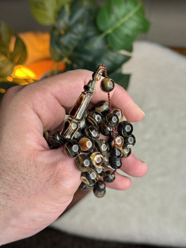 ترسة عيون 👀