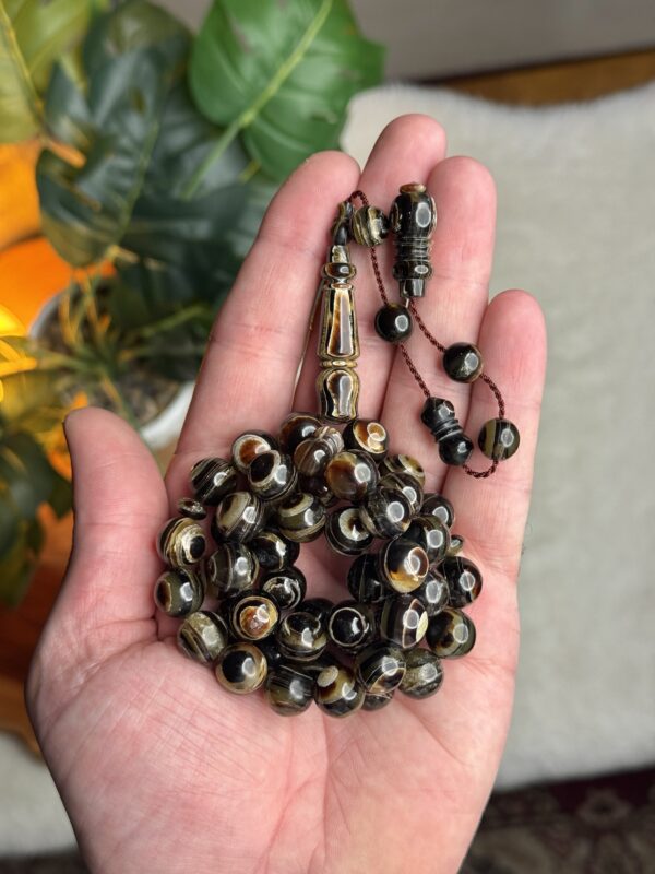 ترسة عيون 👀