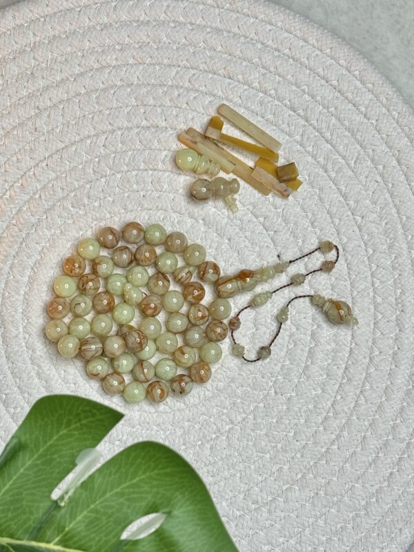 حاملة افياش فستقية مكركة صب قديم