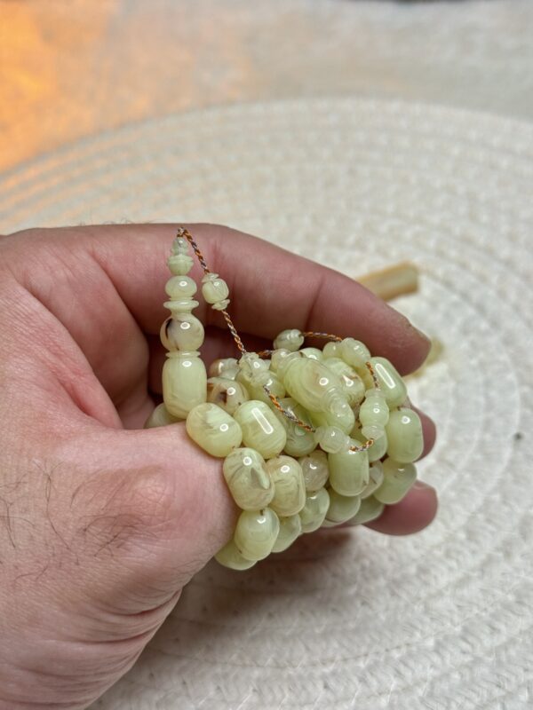 بكلايت من حامل افياش فستقي صب قديم