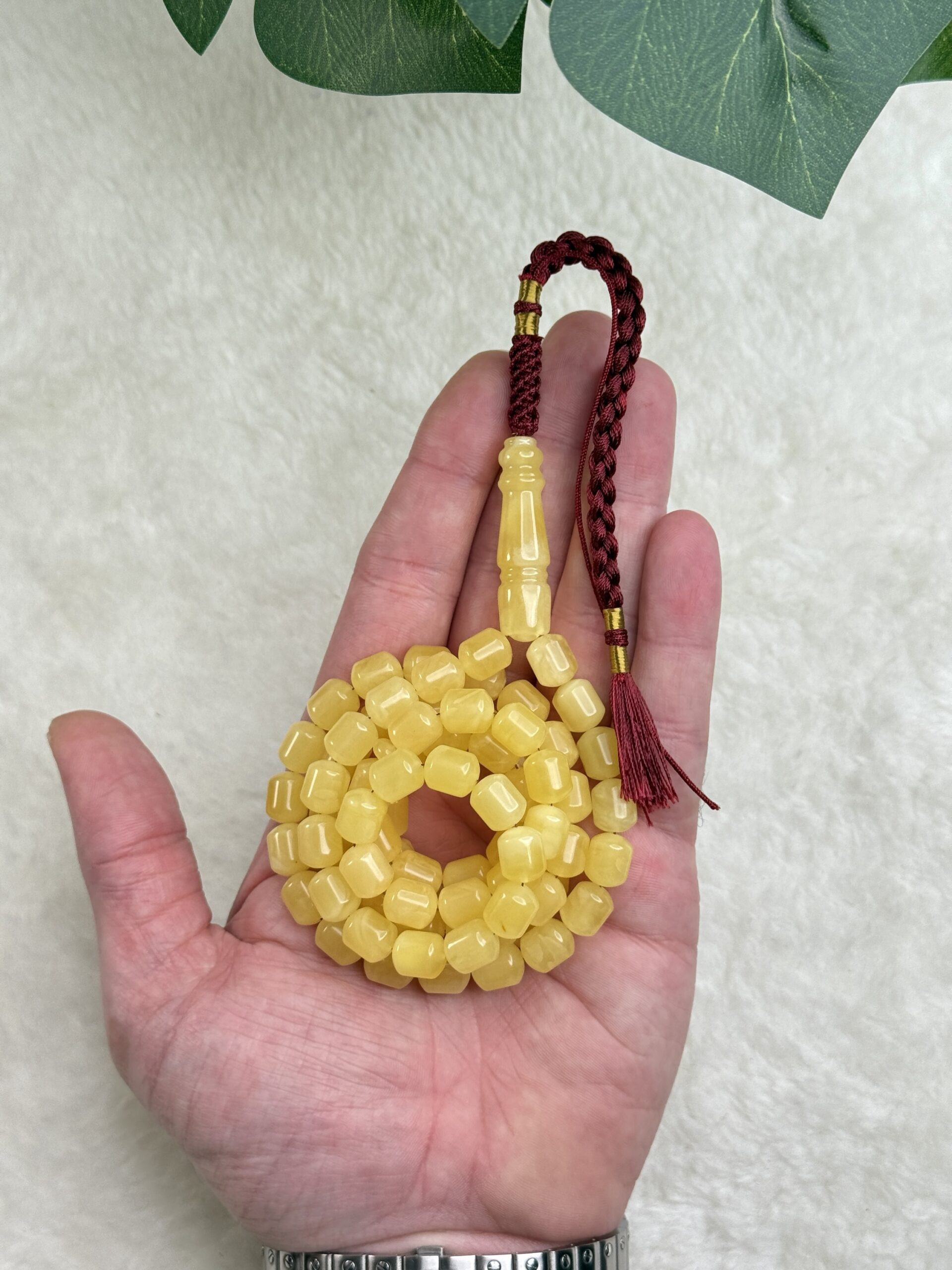 كهرم طبيعي صندوقي