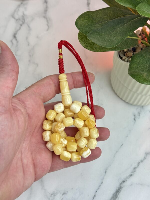 كهرم طبيعي صندوقي مبرقع