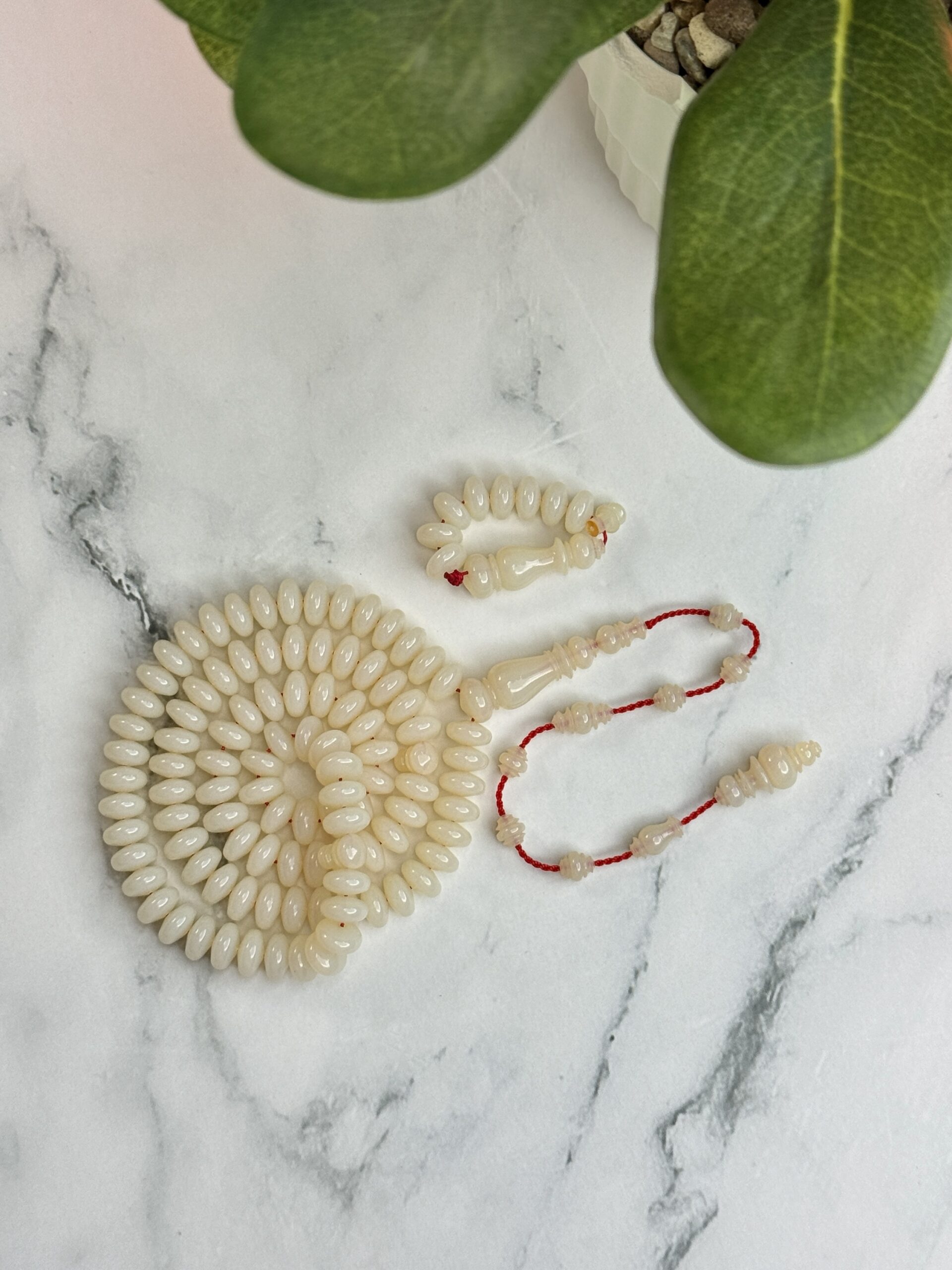 دومنة لؤلؤية انعكاس احمر صب قديم