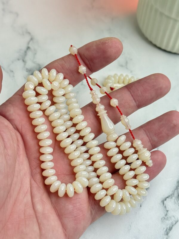 دومنة لؤلؤية انعكاس احمر صب قديم