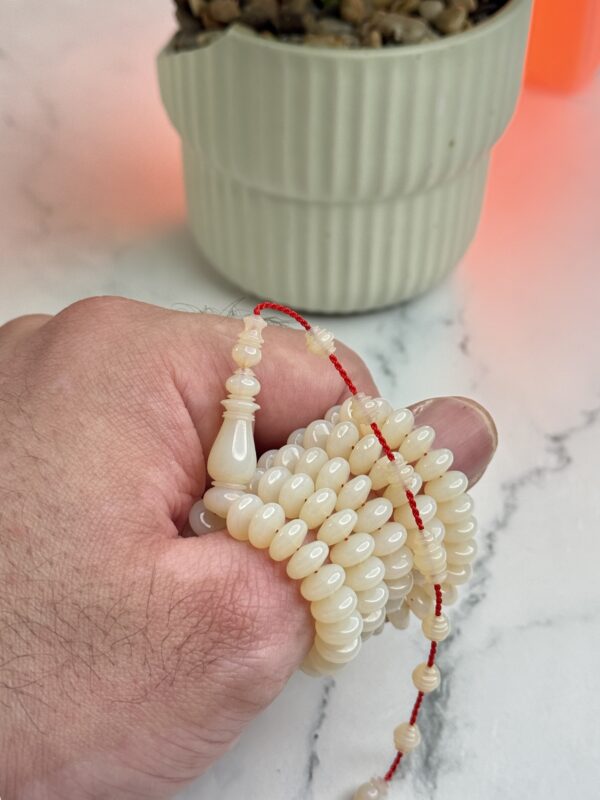 دومنة لؤلؤية انعكاس احمر صب قديم