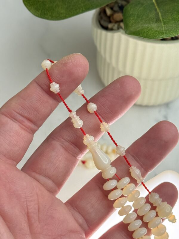 دومنة لؤلؤية انعكاس احمر صب قديم