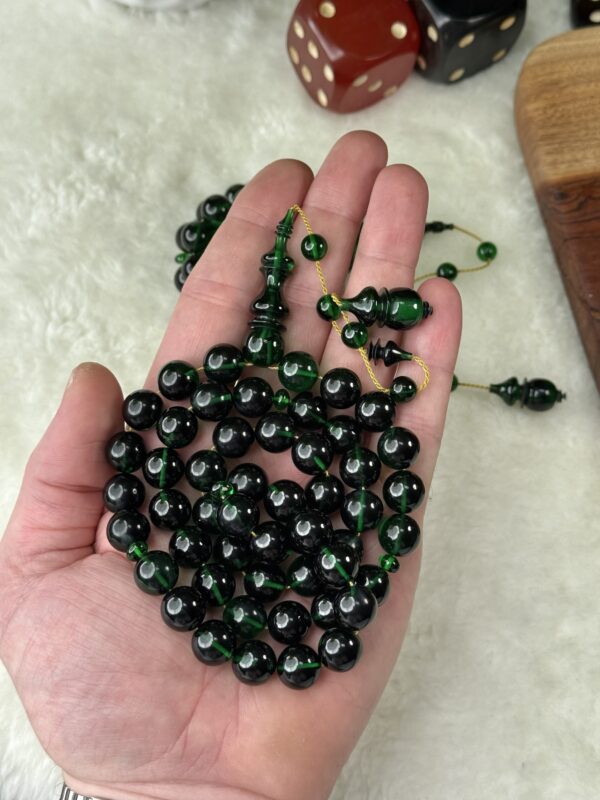 فاتوران اخضر محبر