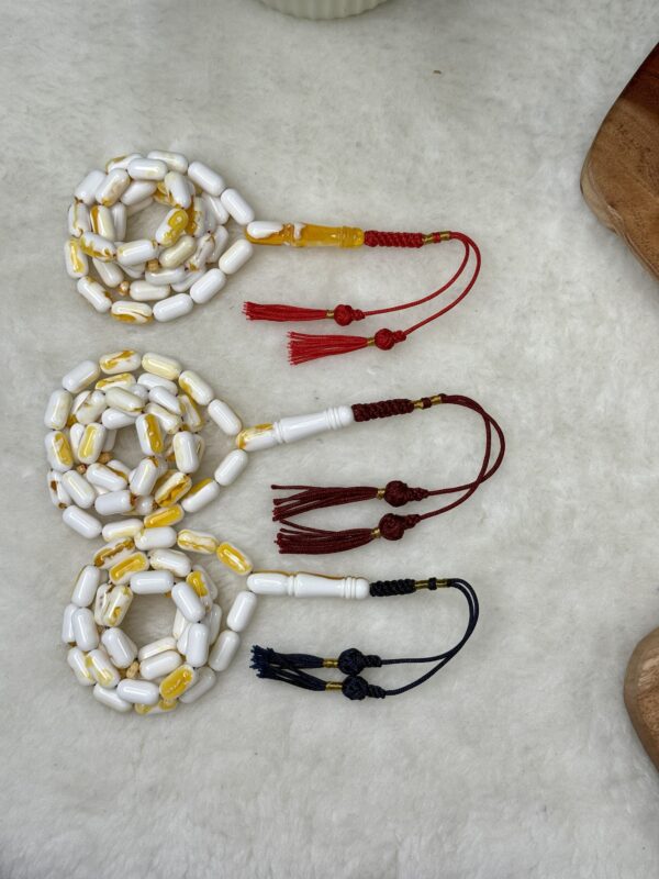 مستكة جبس بعسل صنوبري