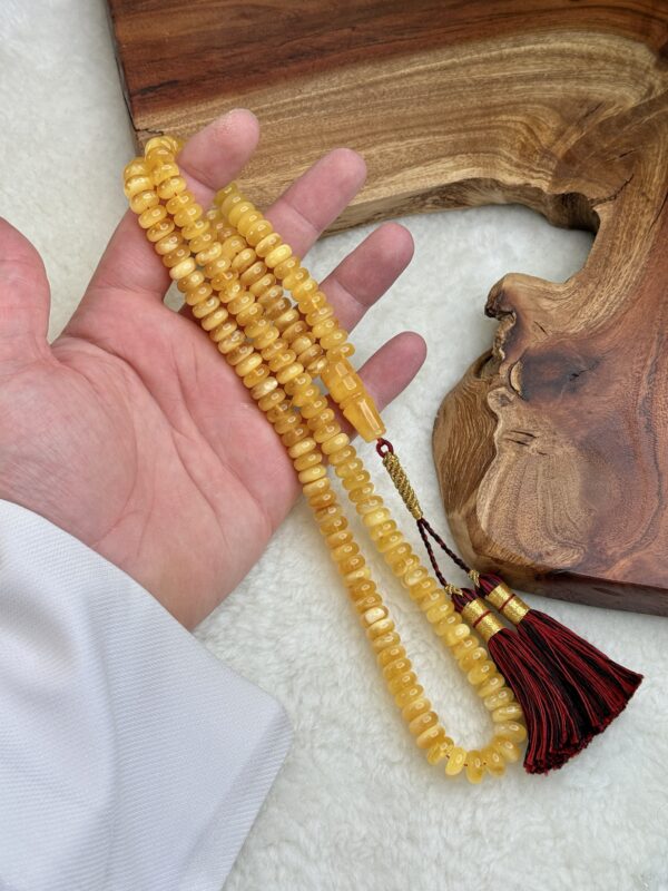img_9230 كهرم طبيعيقيمر عسل تقطيع التفاسير