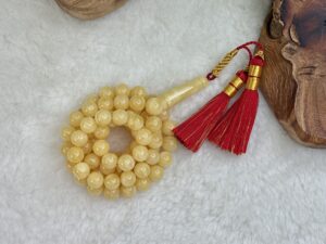كهرم طبيعي معجن